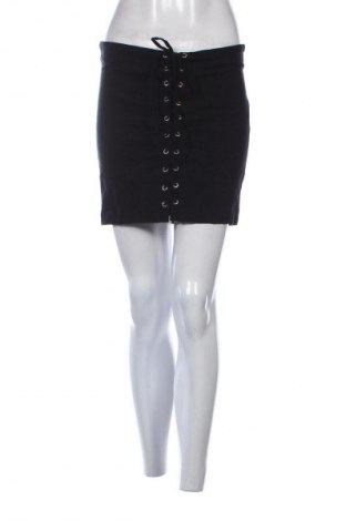 Rock Bershka, Größe M, Farbe Schwarz, Preis 13,99 €