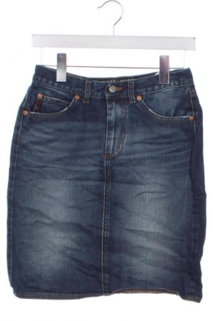 Пола Guess, Размер XS, Цвят Син, Цена 76,99 лв.