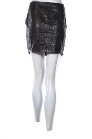 Φούστα Pretty Little Thing, Μέγεθος S, Χρώμα Μαύρο, Τιμή 9,72 €