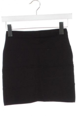 Sukně Pull&Bear, Velikost XS, Barva Černá, Cena  241,00 Kč