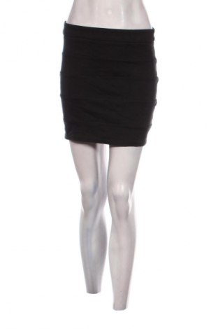 Spódnica Tally Weijl, Rozmiar S, Kolor Czarny, Cena 25,99 zł