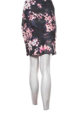 Fustă Yessica, Mărime M, Culoare Multicolor, Preț 64,99 Lei