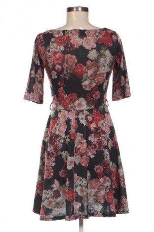 Kleid Atmosphere, Größe M, Farbe Mehrfarbig, Preis 15,99 €