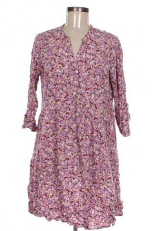 Kleid B.Young, Größe M, Farbe Mehrfarbig, Preis 23,99 €