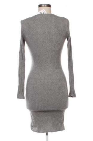 Φόρεμα Bershka, Μέγεθος M, Χρώμα Γκρί, Τιμή 18,99 €