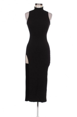 Šaty  Bershka, Veľkosť M, Farba Čierna, Cena  17,94 €