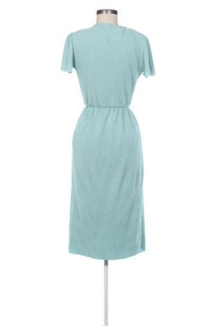 Kleid Bershka, Größe M, Farbe Grün, Preis € 11,99