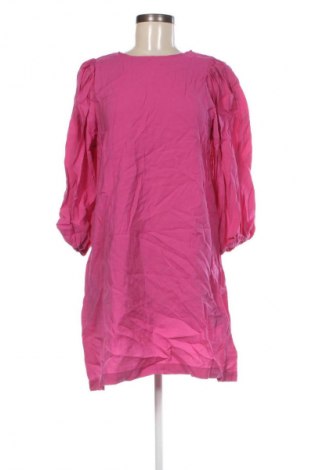 Rochie C&A, Mărime M, Culoare Roz, Preț 156,99 Lei