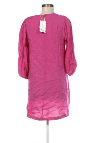 Rochie C&A, Mărime M, Culoare Roz, Preț 156,99 Lei