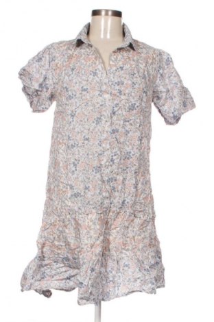 Kleid C&A, Größe M, Farbe Mehrfarbig, Preis 13,99 €