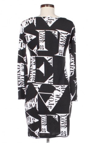 Φόρεμα Chic, Μέγεθος M, Χρώμα Πολύχρωμο, Τιμή 14,83 €