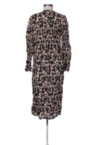 Kleid Cream, Größe M, Farbe Mehrfarbig, Preis 22,99 €
