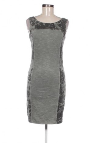 Kleid Dept, Größe S, Farbe Mehrfarbig, Preis 11,99 €