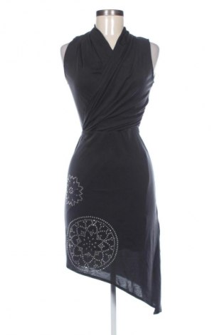 Kleid Desigual, Größe S, Farbe Schwarz, Preis 41,94 €