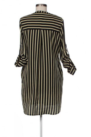 Kleid Distrikt Norrebro, Größe M, Farbe Mehrfarbig, Preis € 24,60