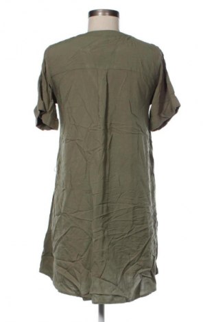 Sukienka Ever.me by Takko Fashion, Rozmiar S, Kolor Zielony, Cena 127,99 zł