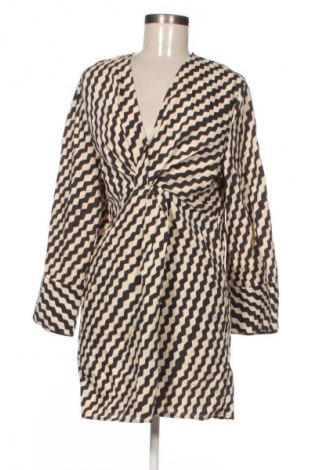 Rochie H&M, Mărime S, Culoare Multicolor, Preț 98,99 Lei