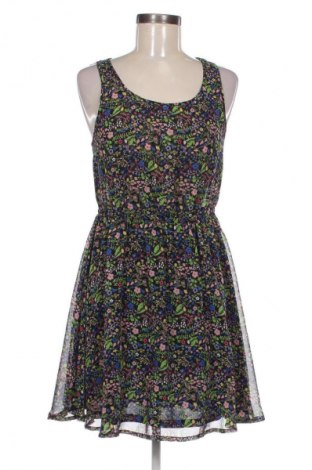 Рокля H&M Divided, Размер M, Цвят Многоцветен, Цена 29,33 лв.