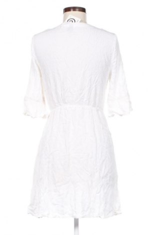 Рокля H&M Divided, Размер L, Цвят Бял, Цена 29,00 лв.