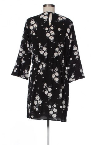 Рокля H&M Divided, Размер XL, Цвят Многоцветен, Цена 29,99 лв.