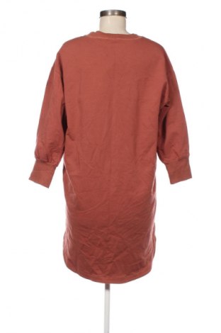 Φόρεμα House Of Lola, Μέγεθος M, Χρώμα Σάπιο μήλο, Τιμή 69,99 €