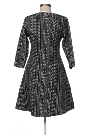 Kleid IX-O, Größe L, Farbe Mehrfarbig, Preis € 9,99
