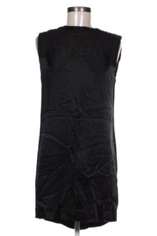 Рокля Love Moschino, Размер M, Цвят Черен, Цена 106,38 лв.