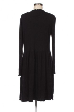 Kleid MSCH, Größe L, Farbe Schwarz, Preis € 13,99