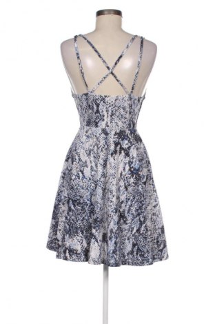 Kleid New Look, Größe M, Farbe Mehrfarbig, Preis € 14,91