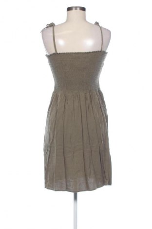 Φόρεμα Pigalle, Μέγεθος M, Χρώμα Πράσινο, Τιμή 12,99 €