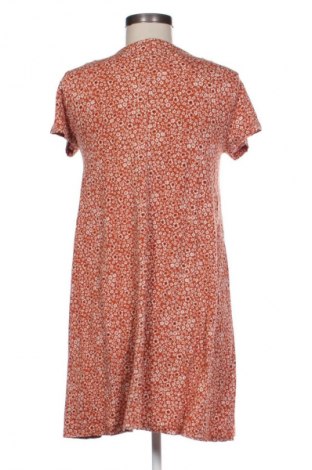 Šaty  Pull&Bear, Velikost M, Barva Vícebarevné, Cena  371,00 Kč