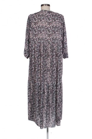 Φόρεμα Pull&Bear, Μέγεθος XL, Χρώμα Πολύχρωμο, Τιμή 17,74 €