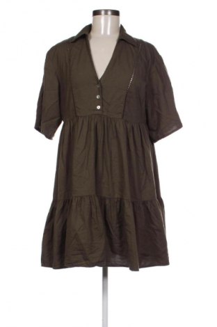 Kleid Reserved, Größe M, Farbe Grün, Preis 11,99 €