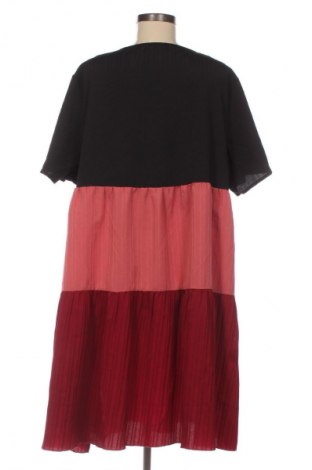 Φόρεμα SHEIN, Μέγεθος 3XL, Χρώμα Πολύχρωμο, Τιμή 15,00 €