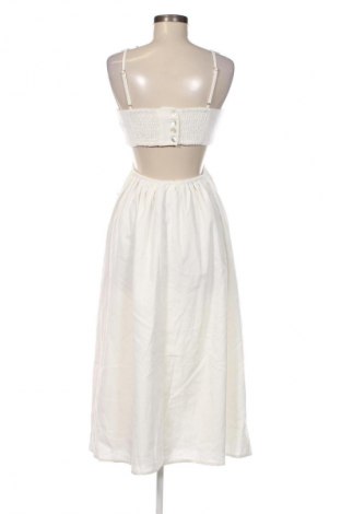 Kleid ST MRLO, Größe M, Farbe Weiß, Preis € 132,99