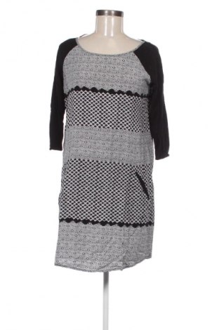 Rochie Saint Tropez, Mărime M, Culoare Multicolor, Preț 126,32 Lei