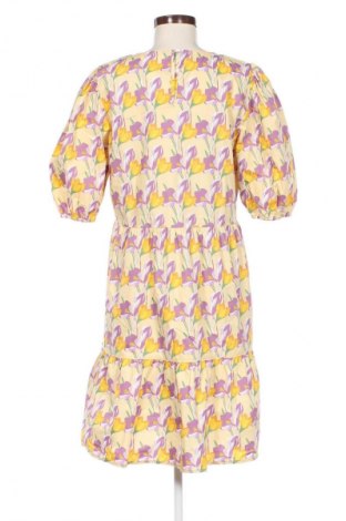 Kleid Sisters Point, Größe L, Farbe Mehrfarbig, Preis € 20,99