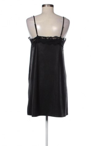 Rochie Stradivarius, Mărime L, Culoare Negru, Preț 76,00 Lei