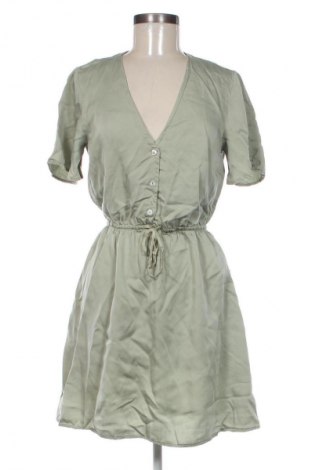 Kleid Stradivarius, Größe M, Farbe Grün, Preis € 14,91