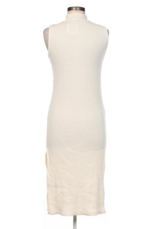 Ruha Stradivarius, Méret L, Szín Ekrü
, Ár 8 339 Ft
