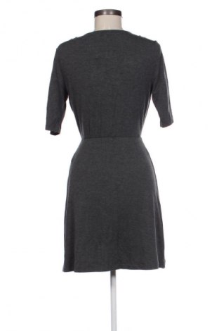 Kleid Stradivarius, Größe S, Farbe Grau, Preis € 14,77