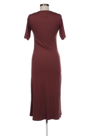 Ruha Stradivarius, Méret L, Szín Barna, Ár 3 929 Ft