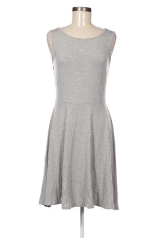 Kleid Tamaris, Größe M, Farbe Grau, Preis € 75,99