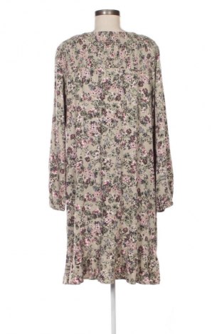 Kleid Tatuum, Größe M, Farbe Mehrfarbig, Preis € 132,99