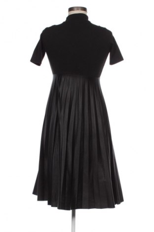Ruha Unbranded, Méret M, Szín Fekete, Ár 5 800 Ft