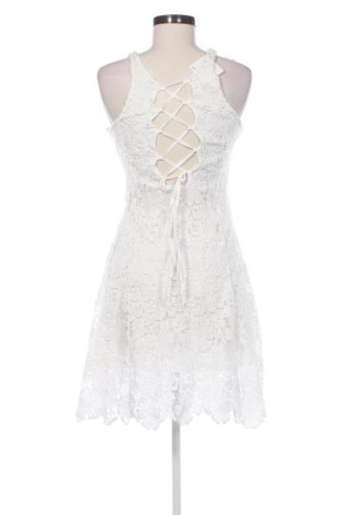 Kleid Unbranded, Größe S, Farbe Weiß, Preis 14,83 €