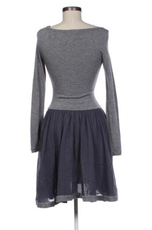 Kleid Unbranded, Größe M, Farbe Grau, Preis € 14,77