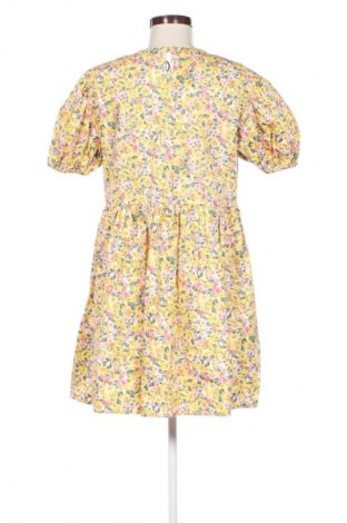 Kleid VILA, Größe M, Farbe Mehrfarbig, Preis € 12,99