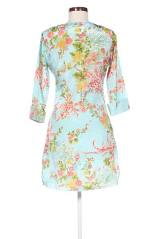 Kleid VILA, Größe M, Farbe Mehrfarbig, Preis € 13,81