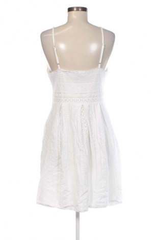 Kleid Vero Moda, Größe L, Farbe Weiß, Preis 42,99 €